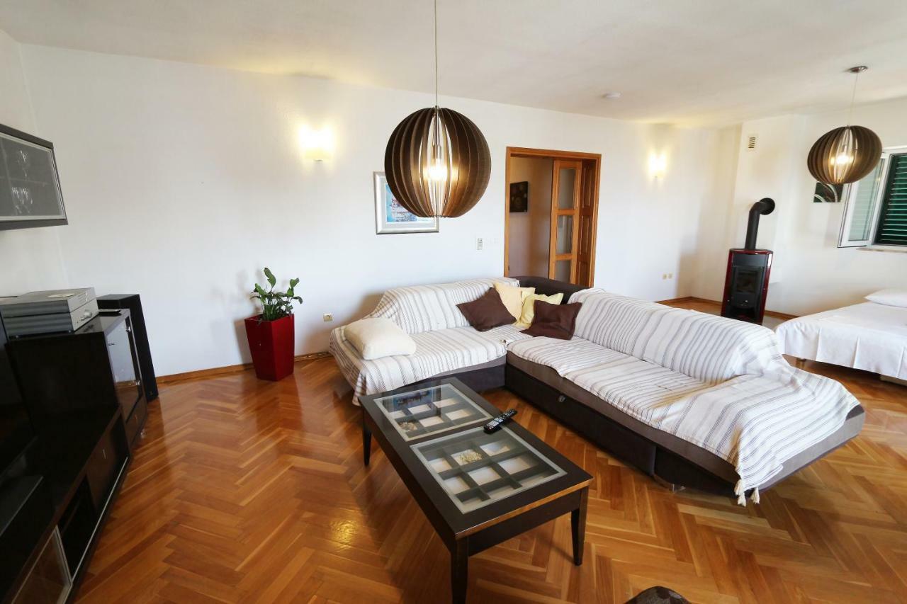 Hotel House Lipo Makarska Esterno foto