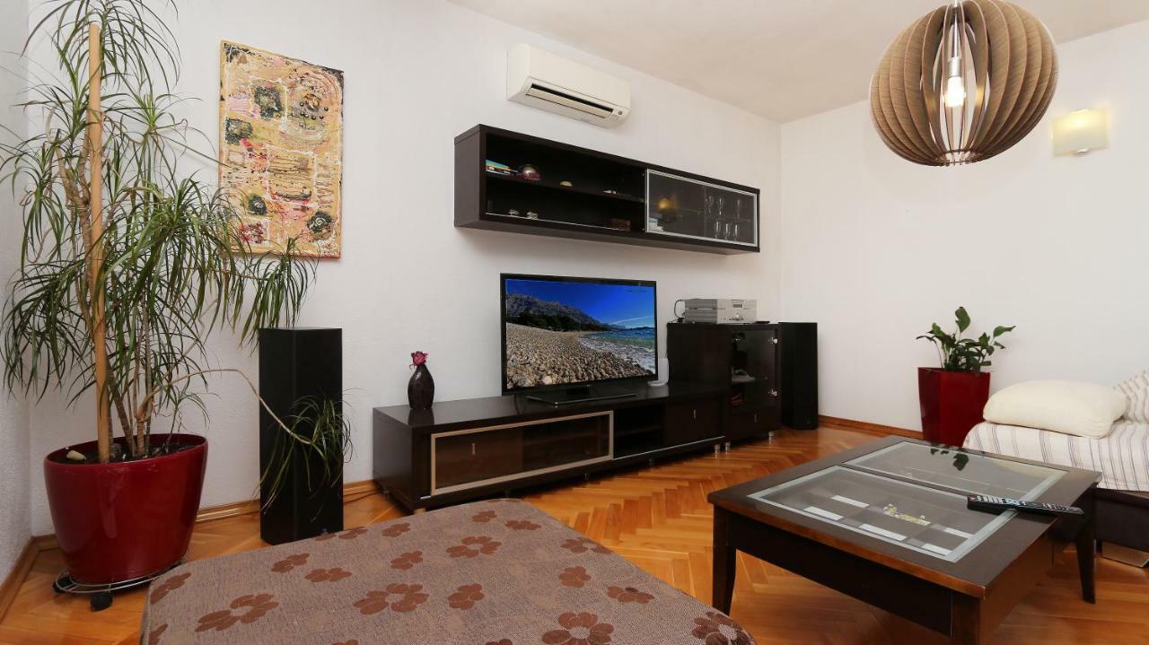 Hotel House Lipo Makarska Esterno foto
