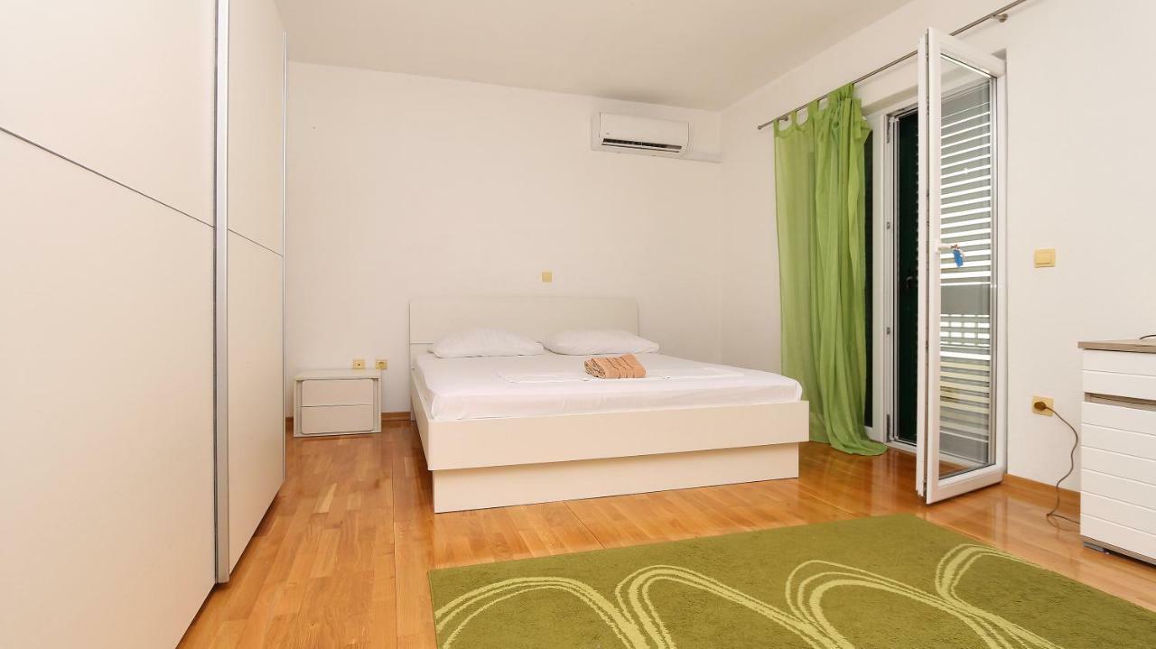 Hotel House Lipo Makarska Esterno foto